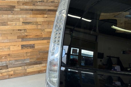 Nissan Serena 2.0 Litre Hybrid Auto 82