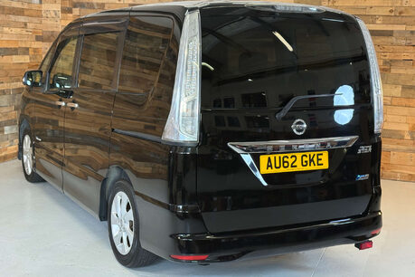 Nissan Serena 2.0 Litre Hybrid Auto 4