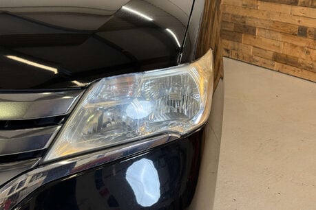 Nissan Serena 2.0 Litre Hybrid Auto 98