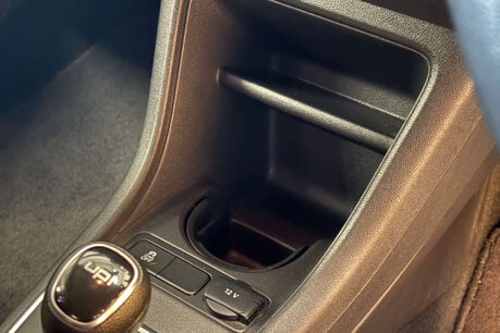 Volkswagen Up 1.0 High up! Hatchback 5dr Petrol ASG Euro 5 (75 ps) 41