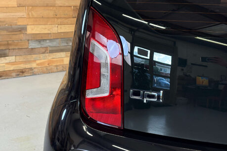 Volkswagen Up 1.0 High up! Hatchback 5dr Petrol ASG Euro 5 (75 ps) 63