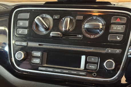 Volkswagen Up 1.0 High up! Hatchback 5dr Petrol ASG Euro 5 (75 ps) 42