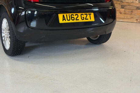 Volkswagen Up 1.0 High up! Hatchback 5dr Petrol ASG Euro 5 (75 ps) 69