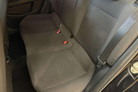 Volkswagen Up 1.0 High up! Hatchback 5dr Petrol ASG Euro 5 (75 ps) 36