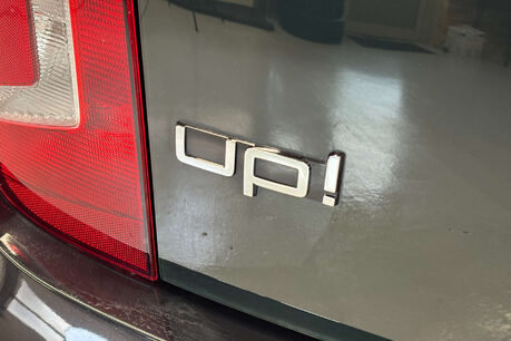 Volkswagen Up 1.0 High up! Hatchback 5dr Petrol ASG Euro 5 (75 ps) 76