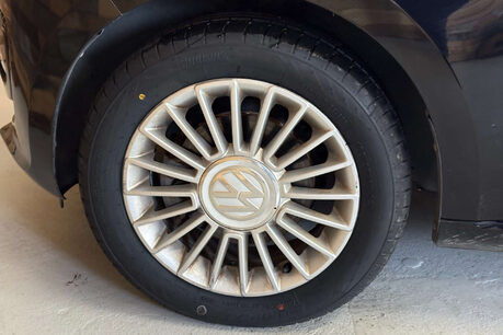 Volkswagen Up 1.0 High up! Hatchback 5dr Petrol ASG Euro 5 (75 ps) 58