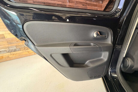 Volkswagen Up 1.0 High up! Hatchback 5dr Petrol ASG Euro 5 (75 ps) 47