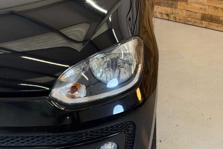 Volkswagen Up 1.0 High up! Hatchback 5dr Petrol ASG Euro 5 (75 ps) 11