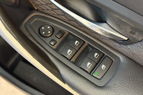 BMW 3 Series 2.0 320d SE Touring 5dr Diesel Auto Euro 5 (s/s) (184 ps) 57