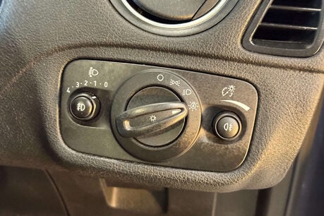 Ford S-Max 2.0 TDCi Titanium MPV 5dr Diesel Manual Euro 5 (163 ps) 71