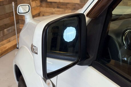 Suzuki Jimny 1.3 VVT SZ4 SUV 3dr Petrol Auto 4WD Euro 5 (85 ps) 70