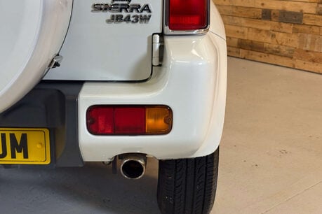 Suzuki Jimny 1.3 VVT SZ4 SUV 3dr Petrol Auto 4WD Euro 5 (85 ps) 71