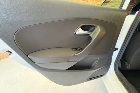 Volkswagen Polo 1.2 TSI BlueMotion Tech SE Hatchback 5dr Petrol DSG Euro 6 (s/s) (90 ps) 57