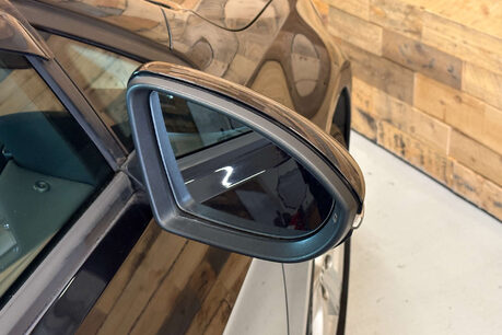 Volkswagen Golf 1.2 TSI BlueMotion Tech S Hatchback 5dr Petrol DSG Euro 5 (s/s) (105 ps) 54