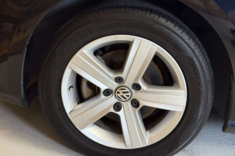 Volkswagen Golf 1.2 TSI BlueMotion Tech S Hatchback 5dr Petrol DSG Euro 5 (s/s) (105 ps) 58