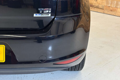 Volkswagen Golf 1.2 TSI BlueMotion Tech S Hatchback 5dr Petrol DSG Euro 5 (s/s) (105 ps) 63