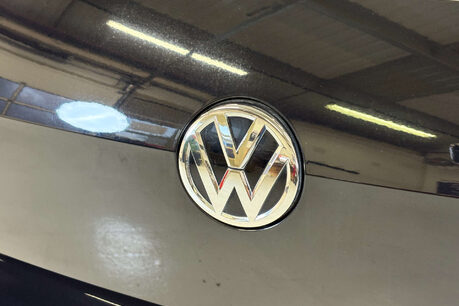 Volkswagen Golf 1.2 TSI BlueMotion Tech S Hatchback 5dr Petrol DSG Euro 5 (s/s) (105 ps) 62