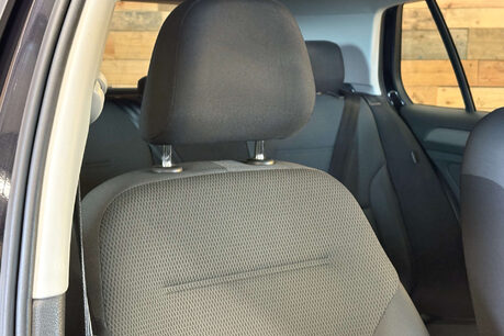 Volkswagen Golf 1.2 TSI BlueMotion Tech S Hatchback 5dr Petrol DSG Euro 5 (s/s) (105 ps) 34