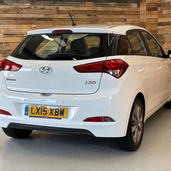 Hyundai i20 1.2 Blue Drive SE Hatchback 5dr Petrol Manual Euro 6 (s/s) (84 ps) 4