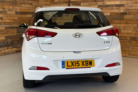 Hyundai i20 1.2 Blue Drive SE Hatchback 5dr Petrol Manual Euro 6 (s/s) (84 ps) 85