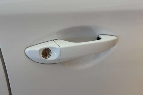 Hyundai i20 1.2 Blue Drive SE Hatchback 5dr Petrol Manual Euro 6 (s/s) (84 ps) 64