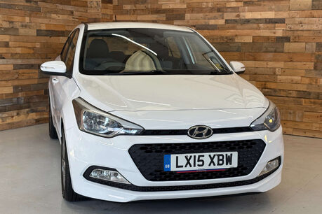 Hyundai i20 1.2 Blue Drive SE Hatchback 5dr Petrol Manual Euro 6 (s/s) (84 ps) 28