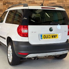 Skoda Yeti 2.0 TDI SE Plus SUV 5dr Diesel Manual 4WD Euro 5 (140 ps) 2