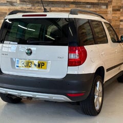 Skoda Yeti 2.0 TDI SE Plus SUV 5dr Diesel Manual 4WD Euro 5 (140 ps) 4