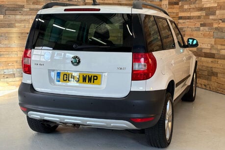 Skoda Yeti 2.0 TDI SE Plus SUV 5dr Diesel Manual 4WD Euro 5 (140 ps) 86