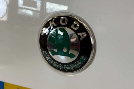 Skoda Yeti 2.0 TDI SE Plus SUV 5dr Diesel Manual 4WD Euro 5 (140 ps) 81