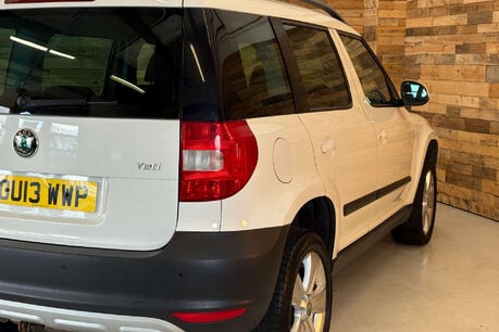 Skoda Yeti 2.0 TDI SE Plus SUV 5dr Diesel Manual 4WD Euro 5 (140 ps) 74