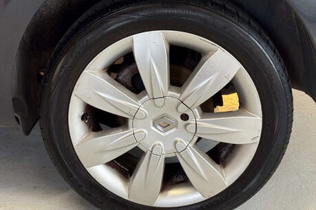 Renault Clio 2.0 VVT Dynamique S Hatchback 3dr Petrol Manual (173 g/km, 138 bhp) 55