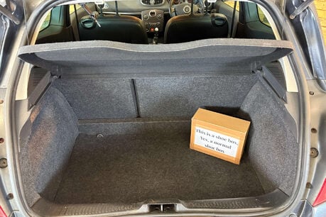 Renault Clio 2.0 VVT Dynamique S Hatchback 3dr Petrol Manual (173 g/km, 138 bhp) 9