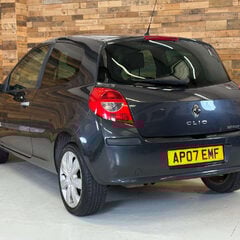Renault Clio 2.0 VVT Dynamique S Hatchback 3dr Petrol Manual (173 g/km, 138 bhp) 2