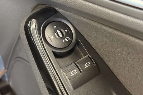 Ford Fiesta 1.25 Zetec Hatchback 5dr Petrol Manual Euro 5 (82 ps) 47