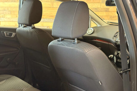 Ford Fiesta 1.25 Zetec Hatchback 5dr Petrol Manual Euro 5 (82 ps) 48