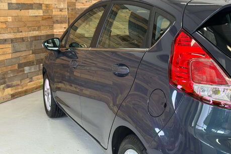 Ford Fiesta 1.25 Zetec Hatchback 5dr Petrol Manual Euro 5 (82 ps) 67