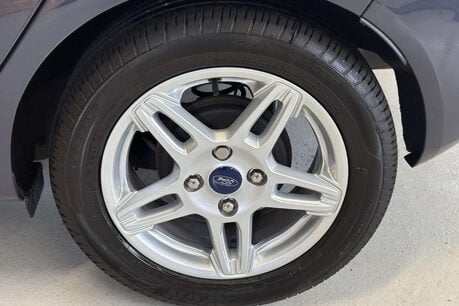 Ford Fiesta 1.25 Zetec Hatchback 5dr Petrol Manual Euro 5 (82 ps) 64