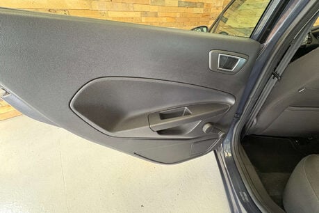 Ford Fiesta 1.25 Zetec Hatchback 5dr Petrol Manual Euro 5 (82 ps) 50