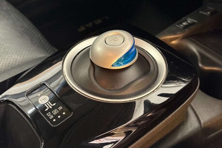 Nissan LEAF 30kWh Tekna Hatchback 5dr Electric Auto (109 bhp) 34