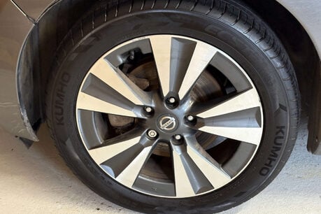 Nissan LEAF 30kWh Tekna Hatchback 5dr Electric Auto (109 bhp) 56