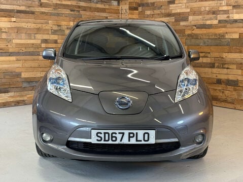 Nissan LEAF 30kWh Tekna Hatchback 5dr Electric Auto (109 bhp)