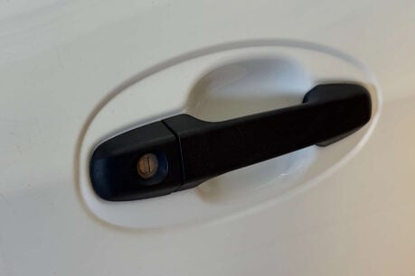 Toyota Yaris 1.0 VVT-i T2 Hatchback 3dr Petrol Manual Euro 5 (69 ps) 43