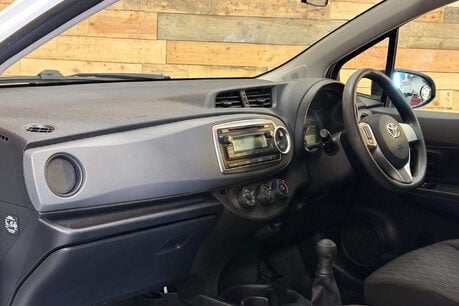 Toyota Yaris 1.0 VVT-i T2 Hatchback 3dr Petrol Manual Euro 5 (69 ps) 16