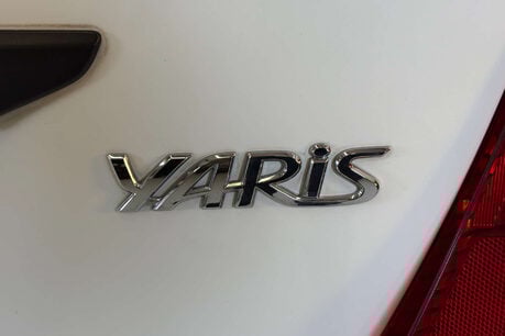 Toyota Yaris 1.0 VVT-i T2 Hatchback 3dr Petrol Manual Euro 5 (69 ps) 63