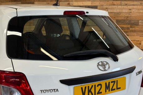 Toyota Yaris 1.0 VVT-i T2 Hatchback 3dr Petrol Manual Euro 5 (69 ps) 70