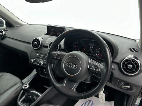 Audi A1 TFSI SPORT 25