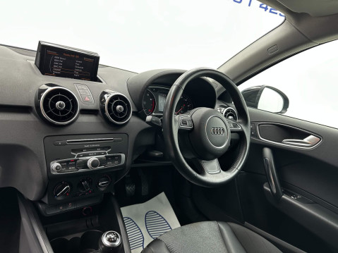 Audi A1 TFSI SPORT 40