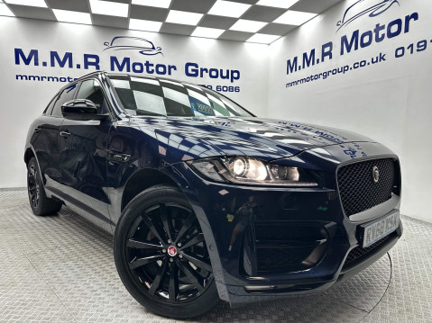 Jaguar F-Pace R-SPORT AWD 4