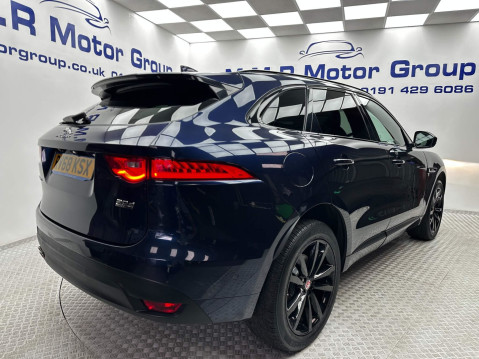 Jaguar F-Pace R-SPORT AWD 86